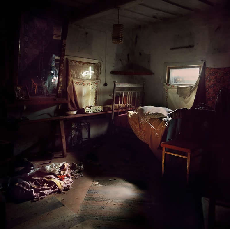 Lands of No Return: Viktoria Sorochinski’s Powerful Photo Series on Ukraine’s Vanishing Villages 59 Lands of No Return Ukraine Vanishing Villages by Viktoria Sorochinski