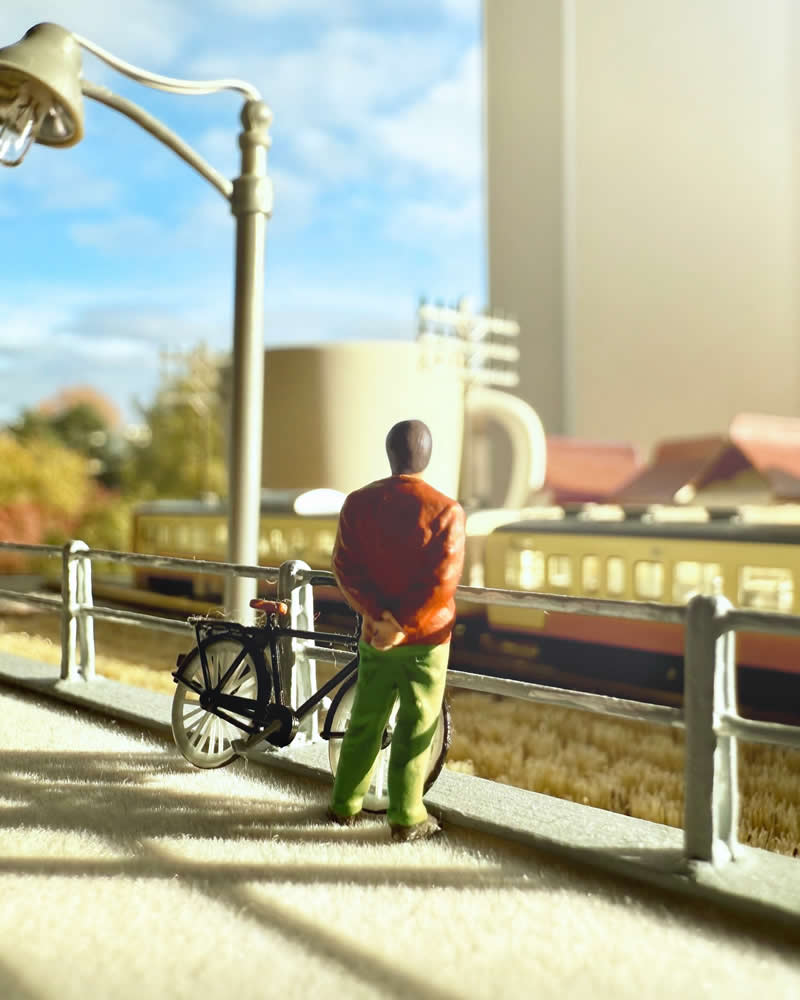Tiny Adventures: 35 Miniature Scenes by Derrick Lin That Turn Everyday Objects Into Magical Stories 44 We don’t fully realize how much change time has brought until we go back to our hometown - Miniature Photography by Derrick Lin