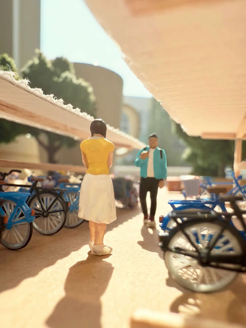 Tiny Adventures: 35 Miniature Scenes by Derrick Lin That Turn Everyday Objects Into Magical Stories 46 We Reminisce Those Bittersweet Memories From Our Innocent Years - Miniature Photography by Derrick Lin
