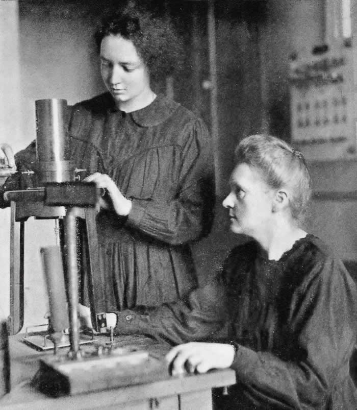 Marie Curie and daughter Ir&egrave;ne, 1925