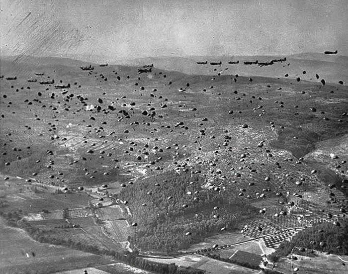 American paratroopers from the 1st Airborne task force dropping into Southern France during Operation Dragoon. 15 August 1944