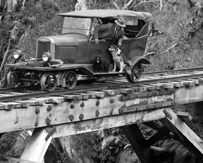 Car camping in the 1920s
