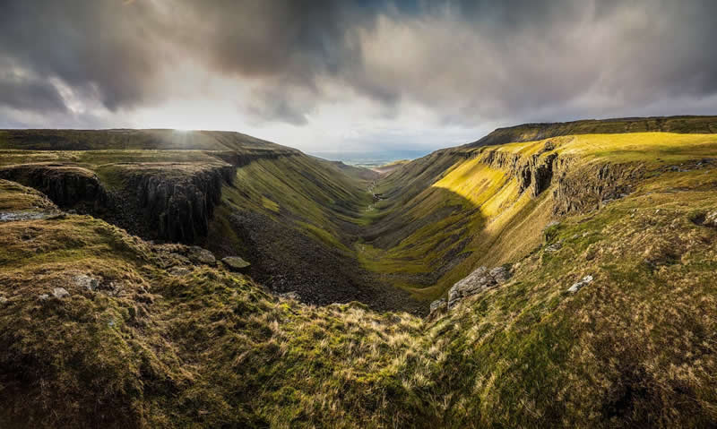 Protected Nature Areas: 20 Remarkable Winners From Wiki Loves Earth 38 Landscapes: 6th Place by Miura - Wiki Loves Earth International Photo Contest Winners
