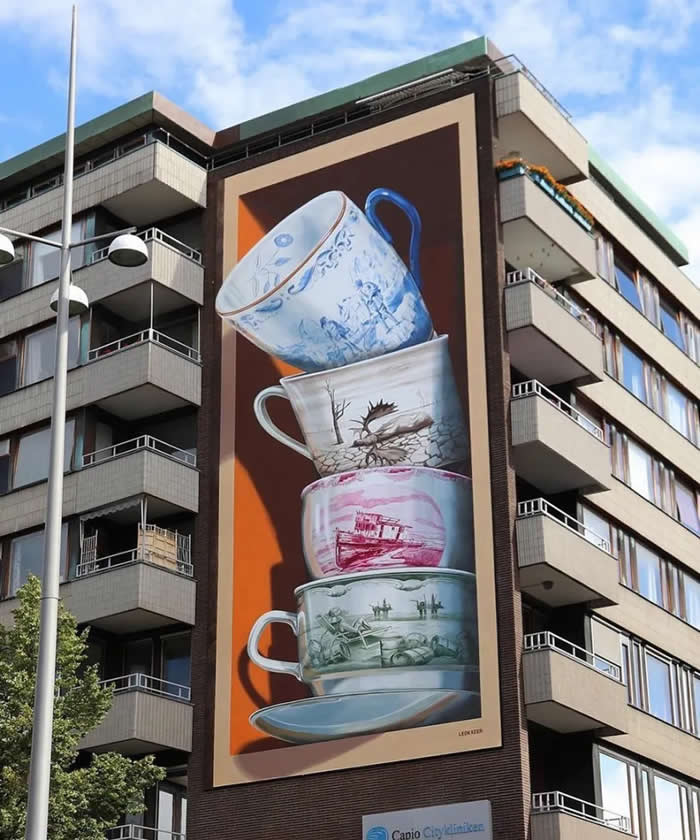 Shattering &mdash; By Leon Keer in Helsingborg, Swedenv