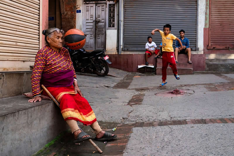Perfectly Timed Street Photos in the Right Spot