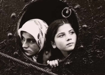 Black and White Photos by Legendary Photographers