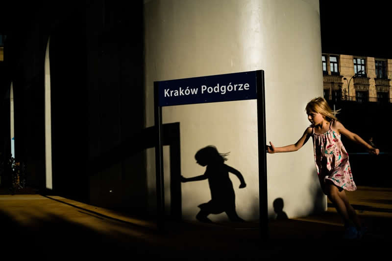 Urban Photo Awards 2026: 35 Finalist Photos That Turn Everyday Streets Into Art 63 Photo by Joanna Mrówka - Urban Photo Awards 2026 Street Finalists