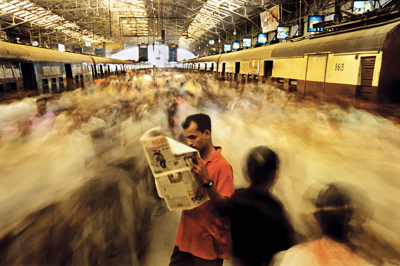 Timeless Color Photos from the Most Celebrated Photographers