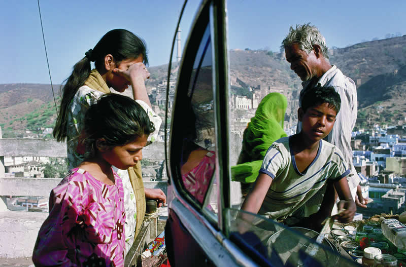 Timeless Color Photos from the Most Celebrated Photographers