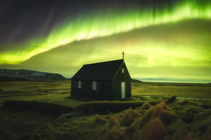 Aurorae - Winner: The Crown by Radoslav Sviretsov - ZWO Astronomy Photographer 2026 Winners