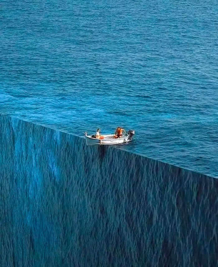 Unusual Photos That Look Like They Belong in a Modern Art Gallery