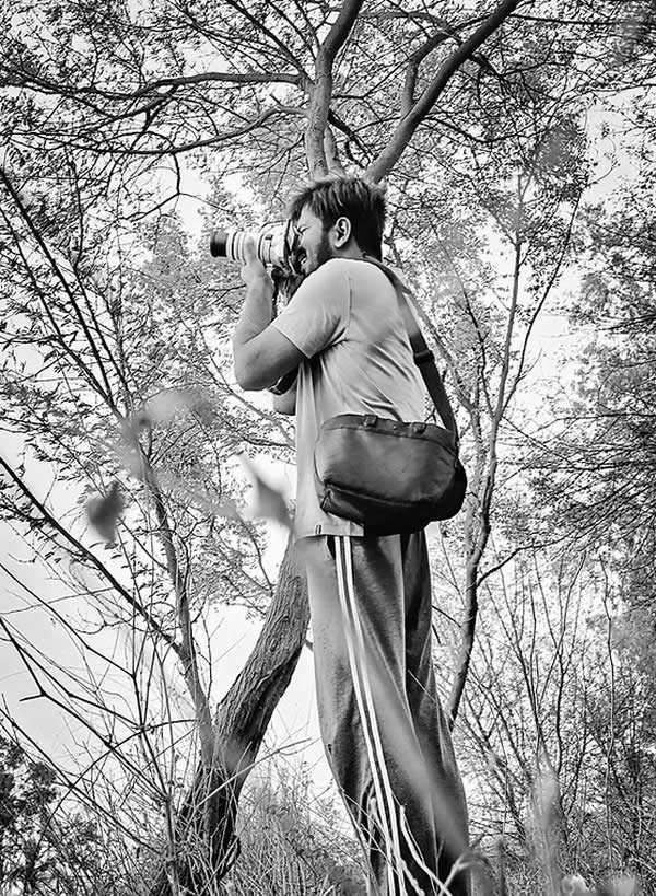 Divyanshu Verma Black and White Indian Street Photography