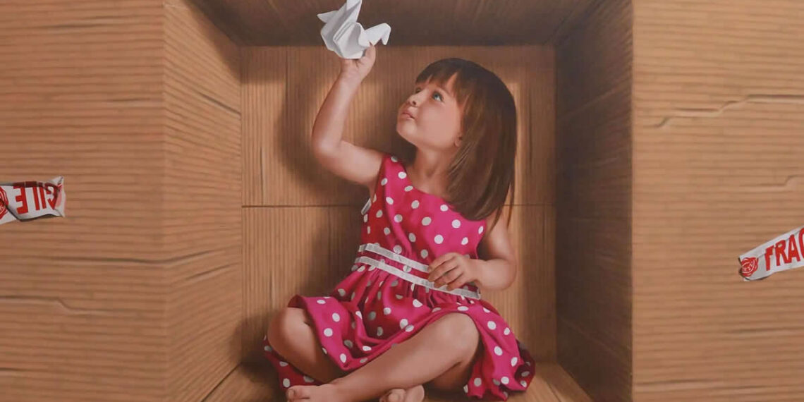 Hyperrealist 3D Cardboard Boxes Paintings by Marica Fasoli