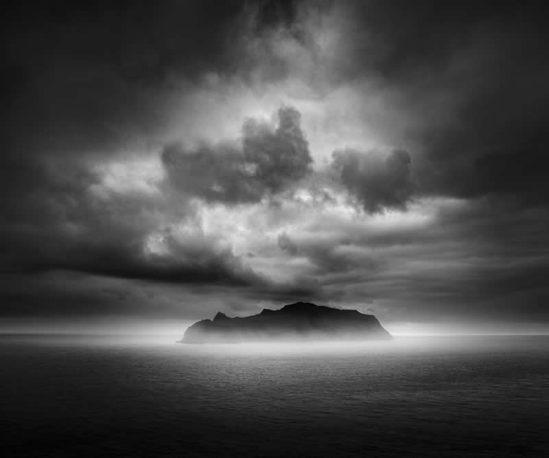 Earth in Elegant Monochrome: 40 Landscape Winners From the MonoVisions Awards 2026 43 1st Place Winner: Grumoscopie by Samuel Feron, France - MonoVisions Black and White Awards Landscape 2026 Winners