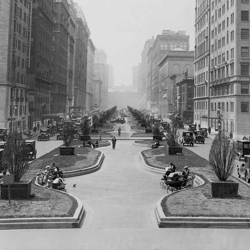 Park Avenue in 1920s New York