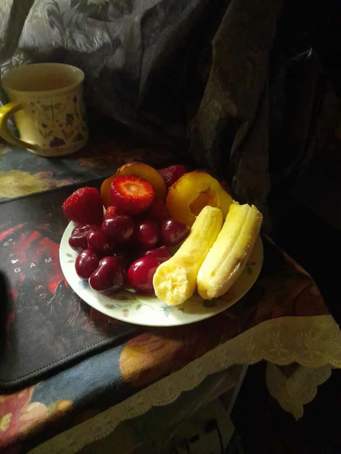 My Girl Friend send me a picture of her breakfast - Photos looks like Paintings