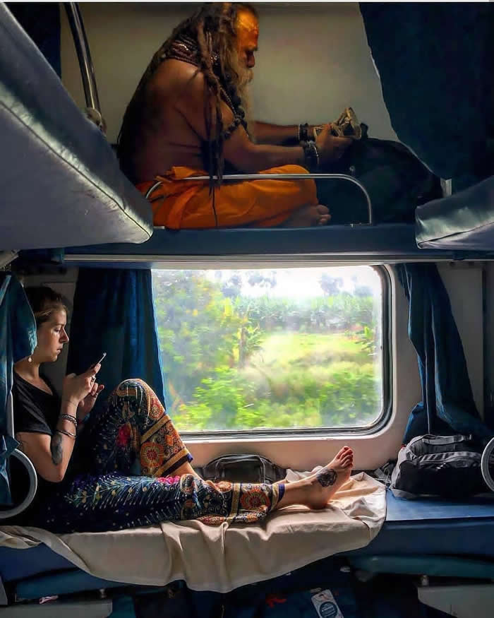In the train, India - Photos looks like Paintings