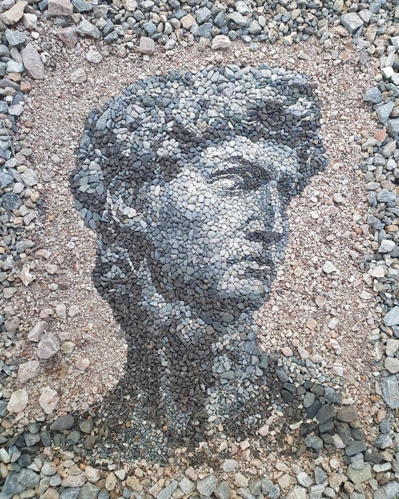 David stunning art work by Justin Bateman created with found stones