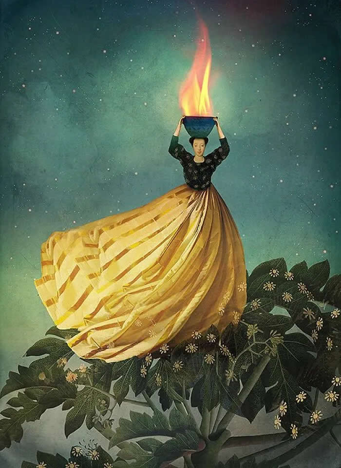 Surreal Artworks by Catrin Welz-Stein That Blur Fantasy and Reality