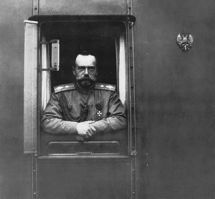 Emperor Nicholas II on board the Imperial Train. In 1902, the train consisted of ten carriages: a sleeping-car, a saloon car, carriages intended for children, the grand dukes, and the Emperor&rsquo;s retinue, as well as carriages for railway servicemen, a kitchen, servants, luggage and workshops. Later the eleventh carriage used as a church was added.