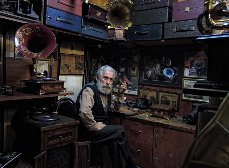 Gramaphone Repair by Bulent suberk - Urban Photo Awards 2026 People Fianlists