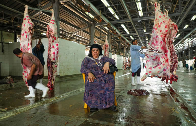The teacher Rouhiah, owner of the slaughterhouse by Ebrahim kandel - Urban Photo Awards 2026 People Fianlists