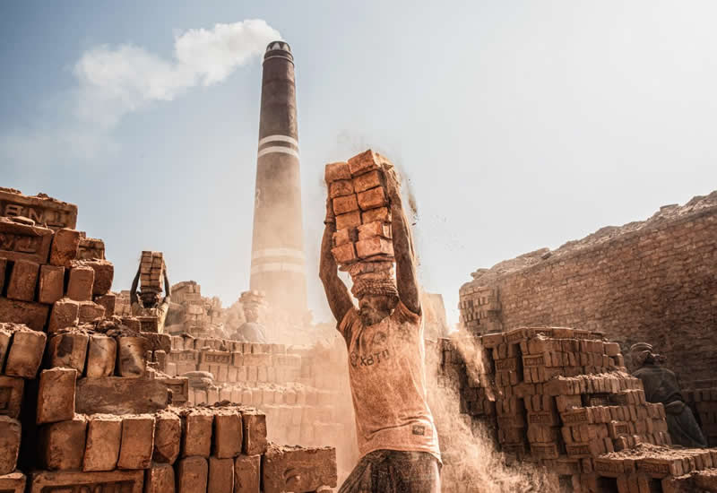 Hands that build cities by Shamim ul islam - Urban Photo Awards 2026 People Fianlists