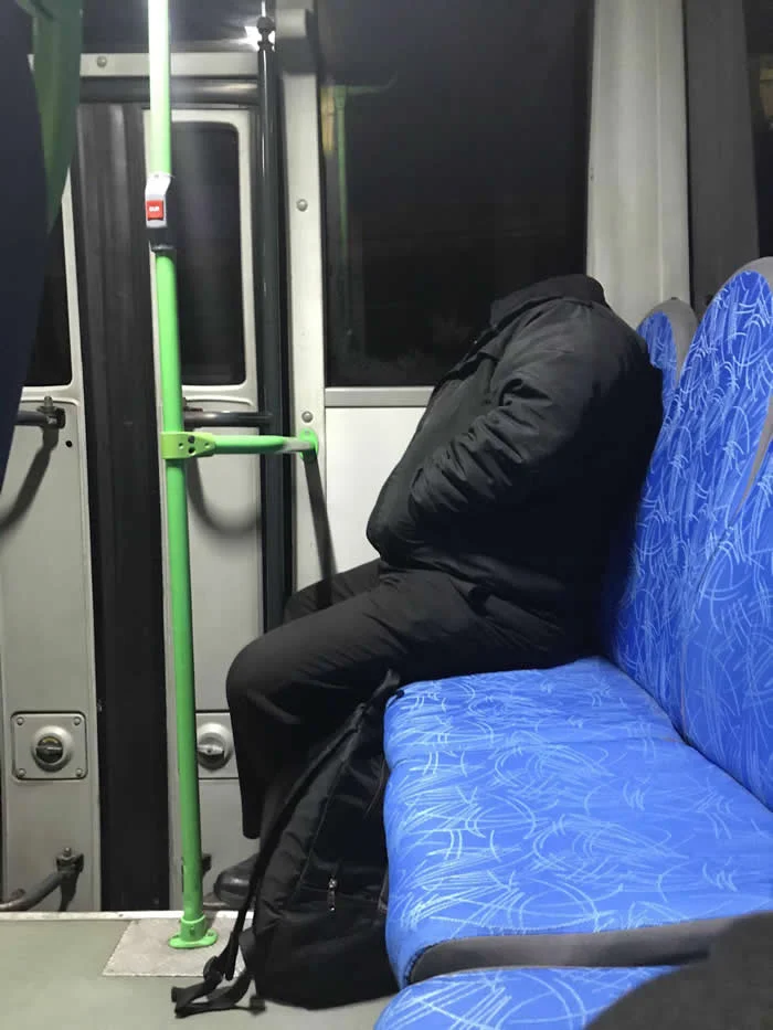 Look Twice! 40 Confusing Perspective Photos That Will Trick Your Eyes 47 Just a guy wearing a hoodie - Confusing Perspective Photos