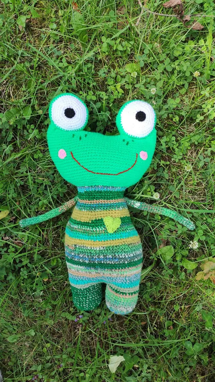 Adorable Creatures Crafted Entirely From Leftover Yarn by Violeta Vasileviciute-Pociene