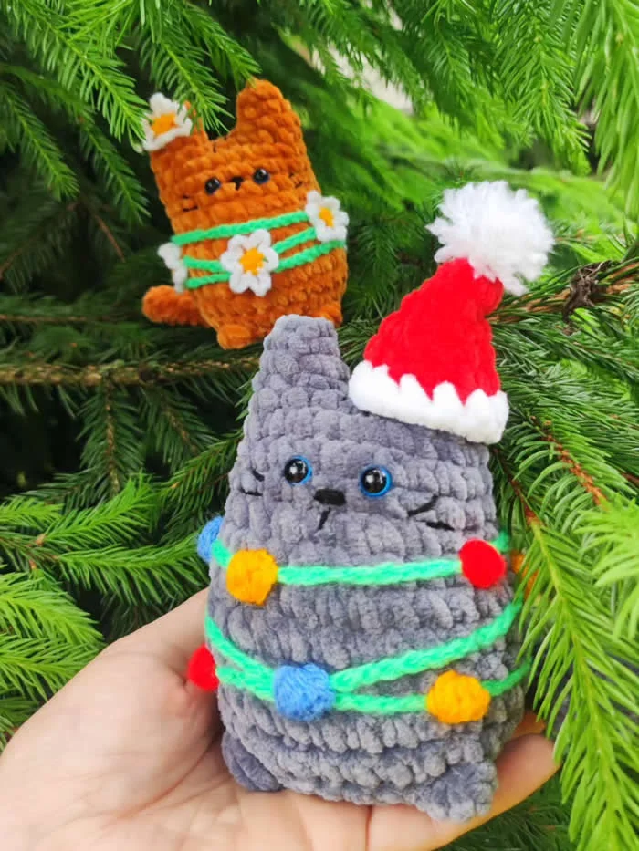 Adorable Creatures Crafted Entirely From Leftover Yarn by Violeta Vasileviciute-Pociene