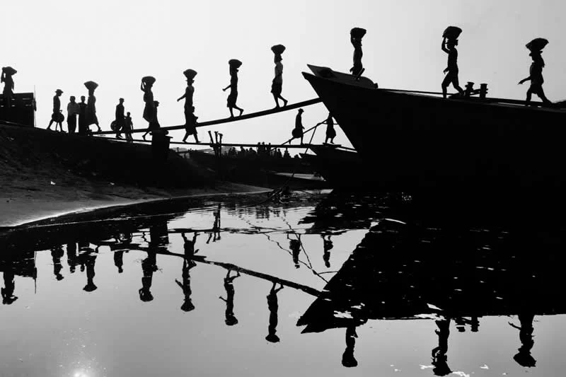 Daily workers in Bangladesh by Muhammad Saidul Islam, Bangladesh - MonoVisions Awards 2026 Street Winners