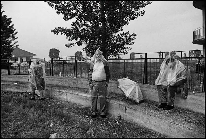 Nikos Economopoulos Master Photographer Who Found Poetry in Everyday Life