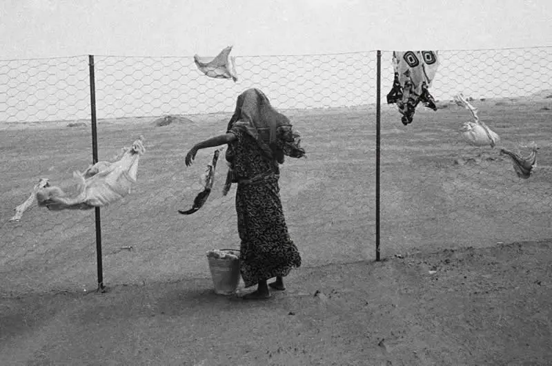 Nikos Economopoulos Master Photographer Who Found Poetry in Everyday Life