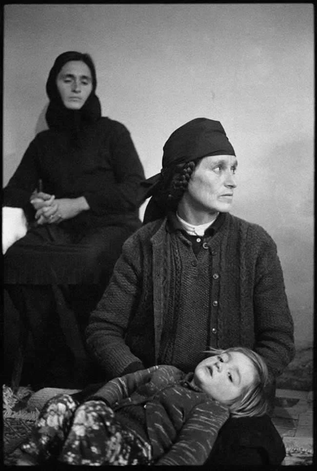 Nikos Economopoulos Master Photographer Who Found Poetry in Everyday Life