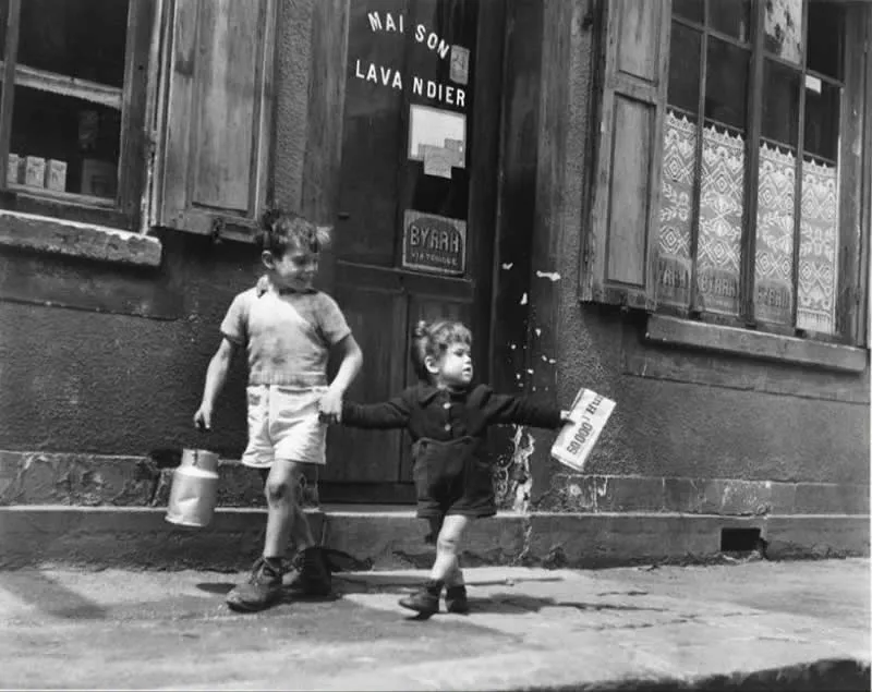 Robert Doisneau The Master Photographer Everyday Life Into Timeless Art