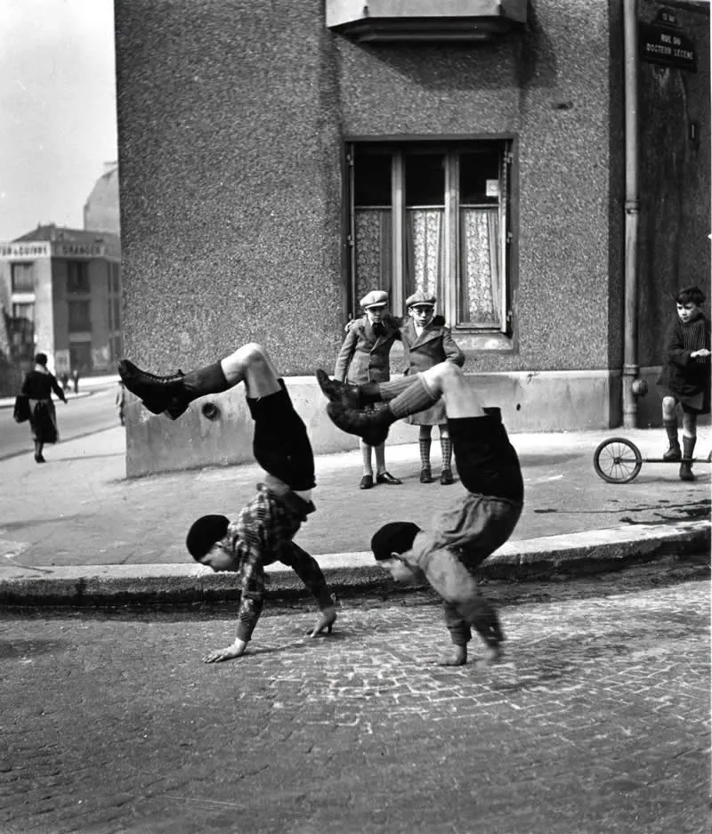 Robert Doisneau The Master Photographer Everyday Life Into Timeless Art