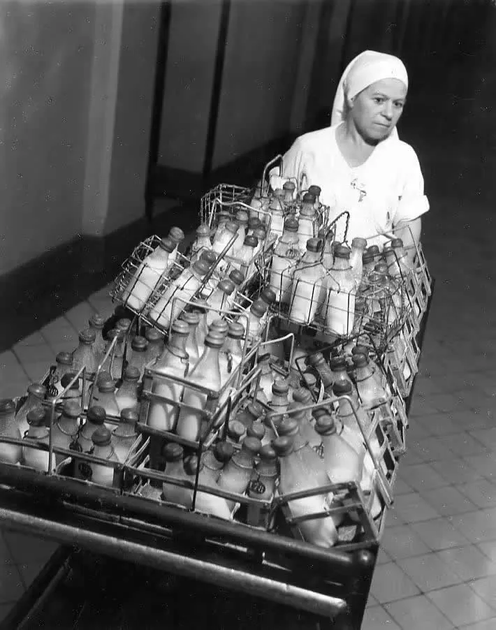 Robert Doisneau The Master Photographer Everyday Life Into Timeless Art