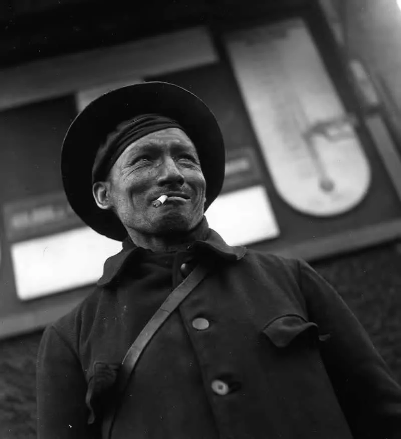 Robert Doisneau The Master Photographer Everyday Life Into Timeless Art