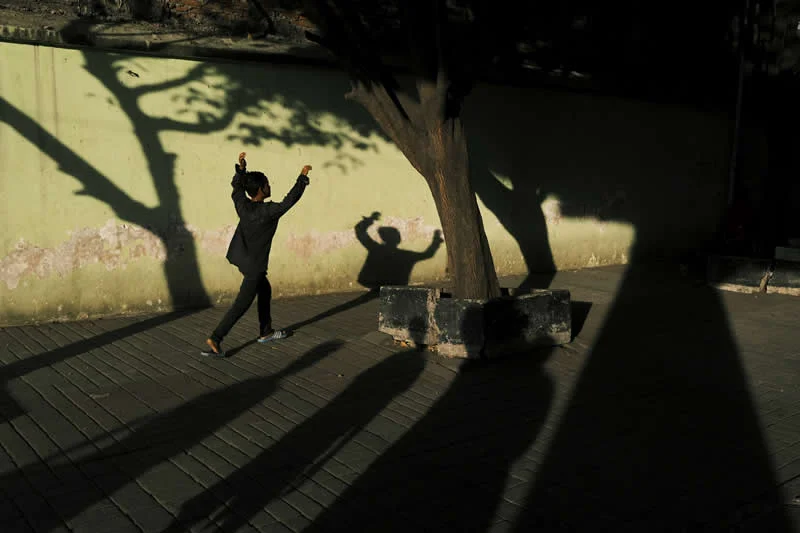 Indonesia Street Photography by Bimo Pradityo