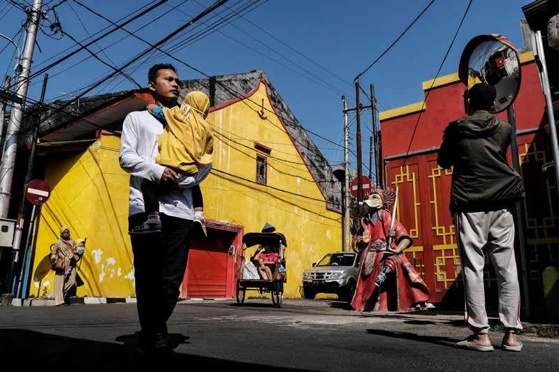 Indonesia Street Photography by Bimo Pradityo